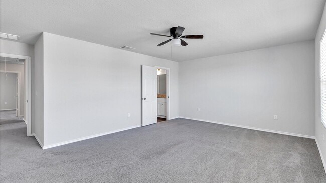 Building Photo - FREEDOM HILLS