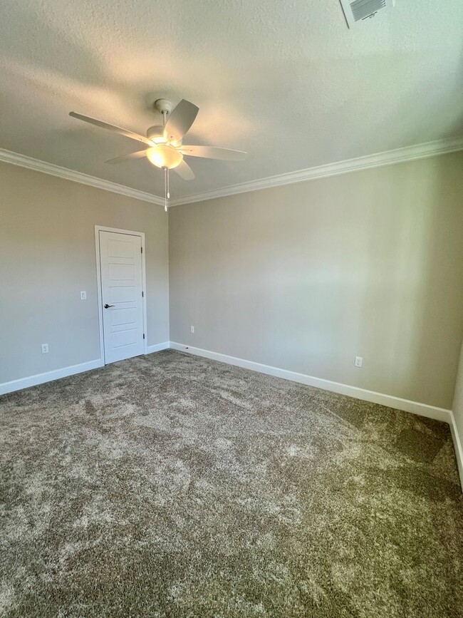 Building Photo - 3/2 brand new home!