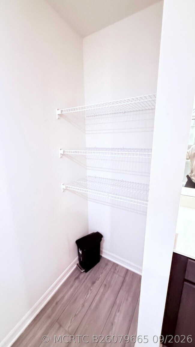 Building Photo - 5361 Imagination Dr