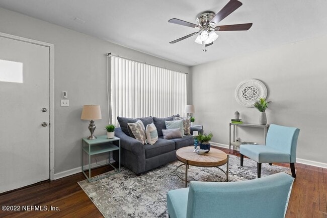 Building Photo - 1058 Willis Dr