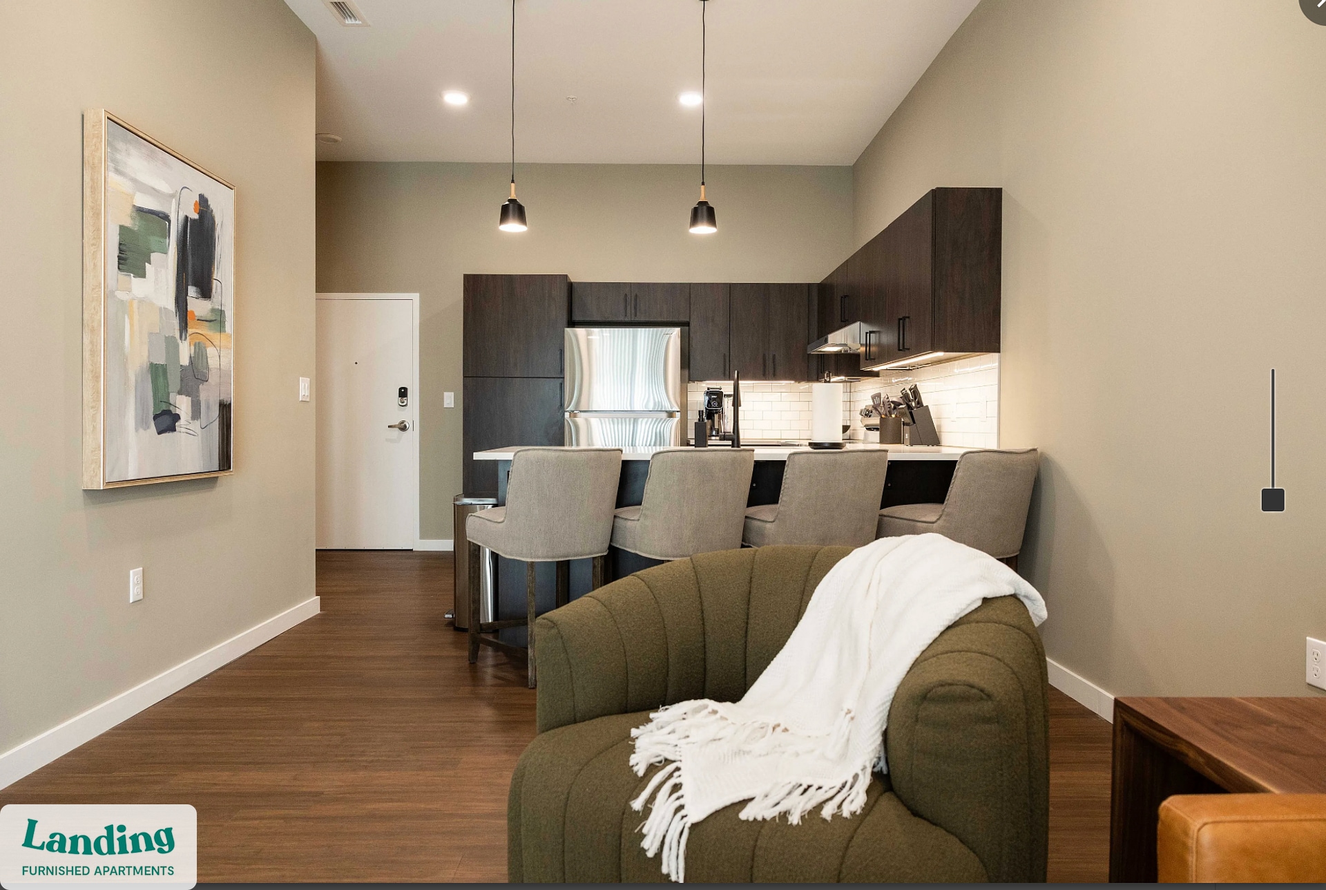 Building Photo - 1364 E Battlefield Rd