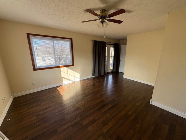 Building Photo - 506 John C Strange St