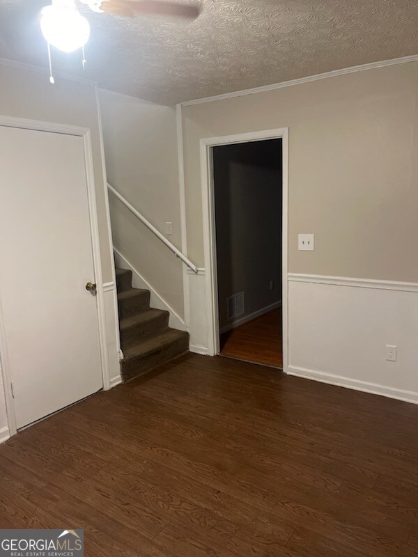 Building Photo - 6953 Lodgepole Dr