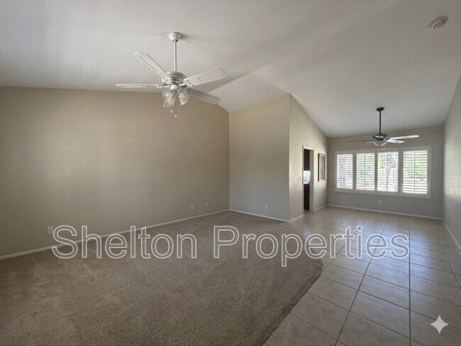 Building Photo - 9418 W Tonto Ln