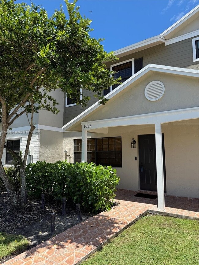 Primary Photo - 1037 NW 107th Ave