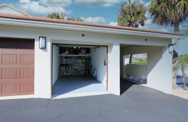 Building Photo - 4161 S US Hwy 1
