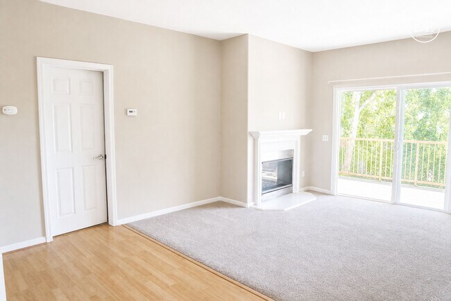 Building Photo - 565 Lands End Way