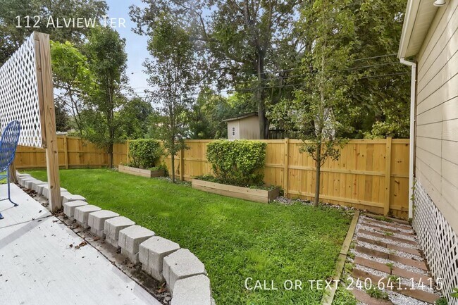Building Photo - 112 Alview Terrace