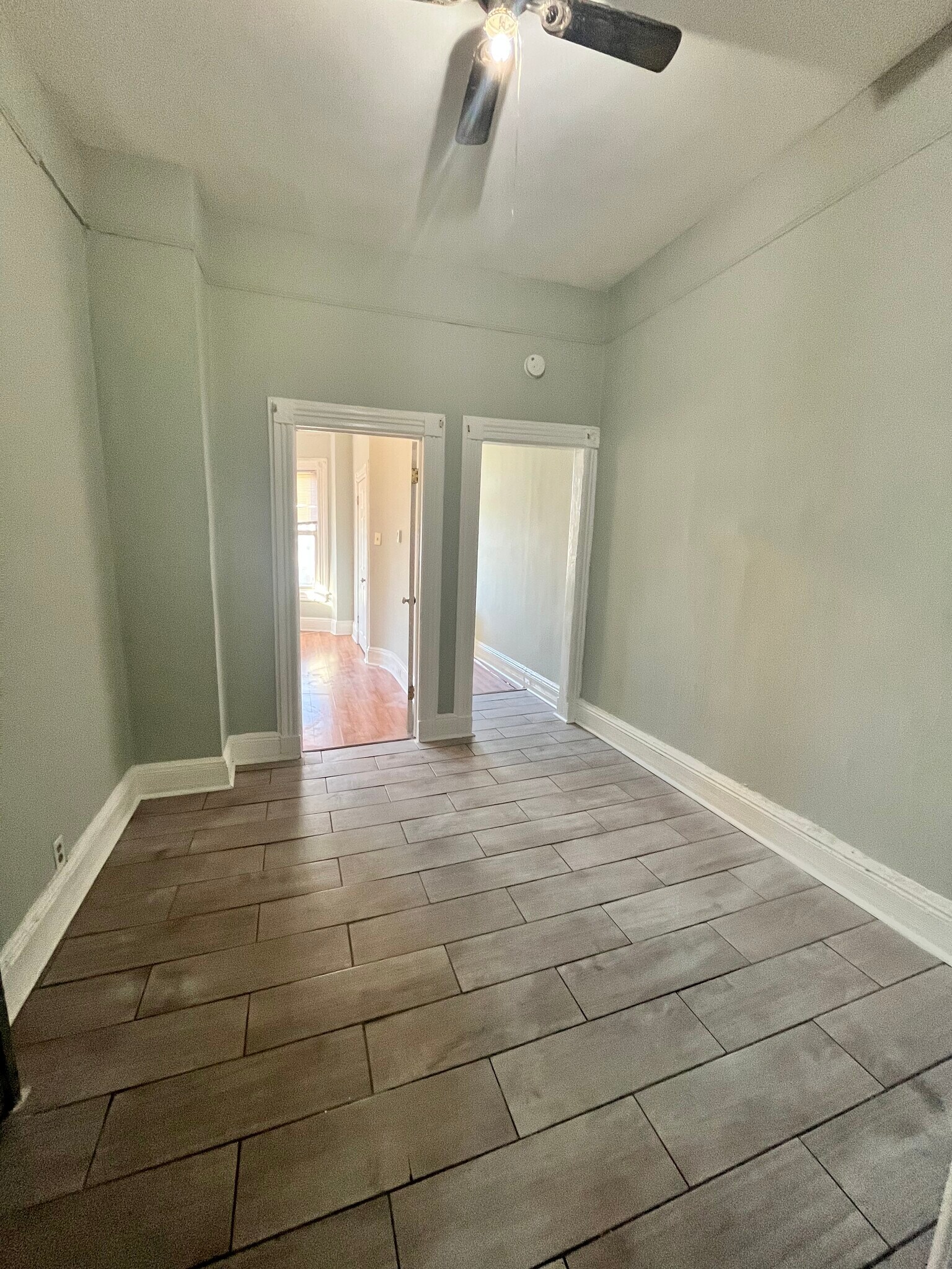 Building Photo - 44 Clerk St