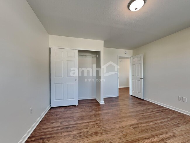 Building Photo - 1067 Carrington Pl