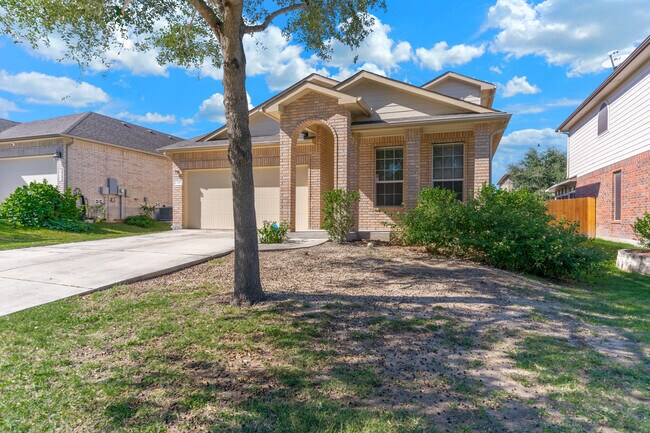 Building Photo - Spacious 4-Bed Home with Island Kitchen, Private Patio & Fenced Yard in Schertz