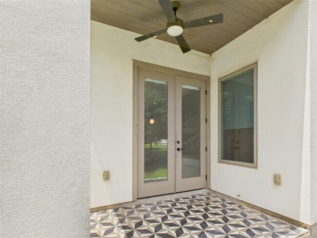 Building Photo - 3306 Cantwell Ln