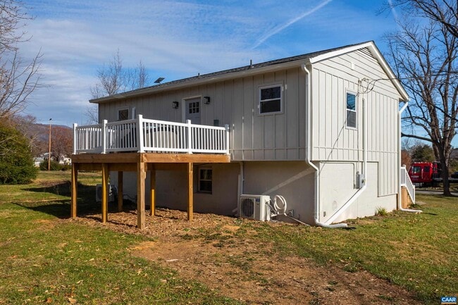 Building Photo - 1795 Avon Rd
