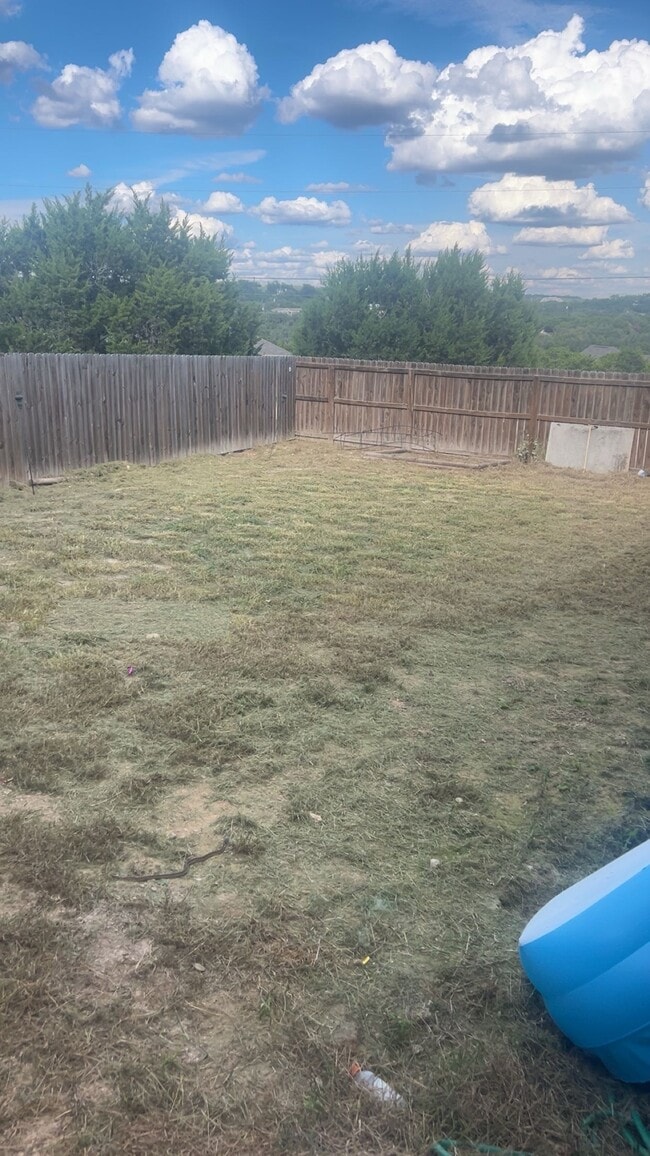 Building Photo - 2675 Golf Dr