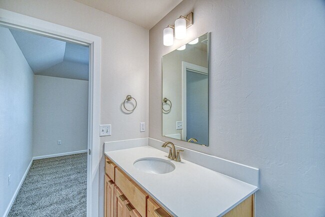 Building Photo - 2723 Varenna Ln