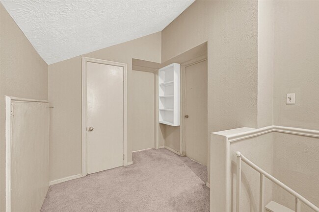 Building Photo - 3023 Jewel Ann St