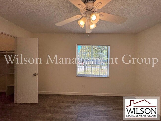 Building Photo - 523 S Summerlin Ave