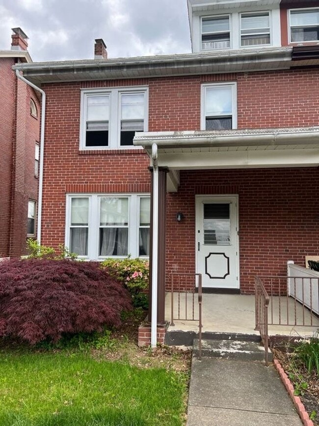 Primary Photo - 3 Bedroom House Governor Mifflin Schools