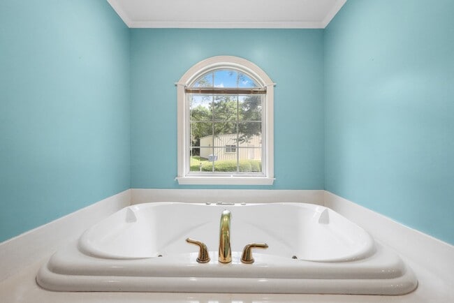 Building Photo - 3 Bed, 3 Bath Plus Office Home for Rent!!