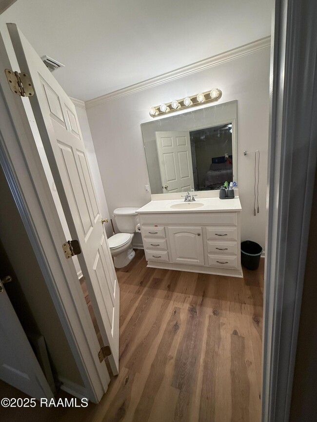 Building Photo - 7309 US-71