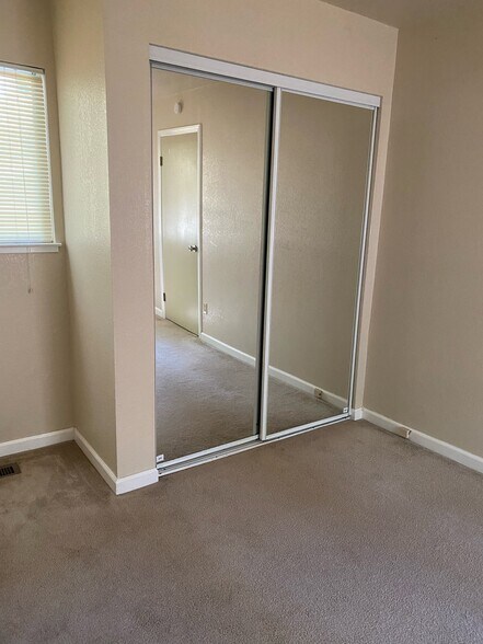 Building Photo - 2710 Le Conte Ave