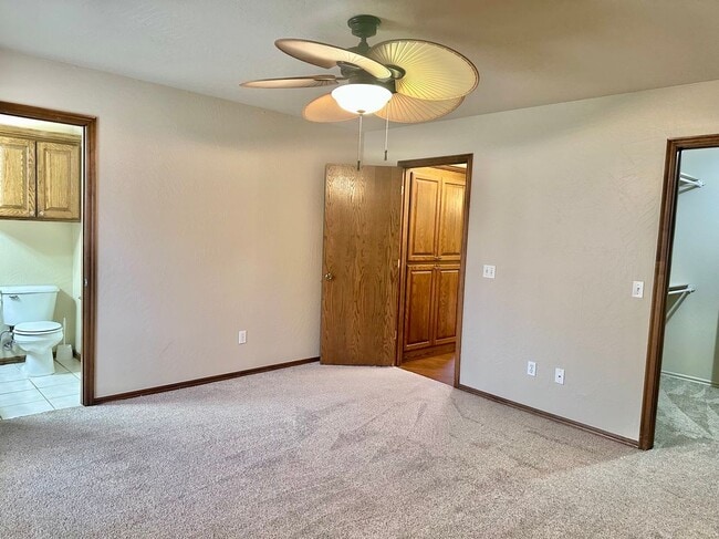 Building Photo - 1128 SW 128th St