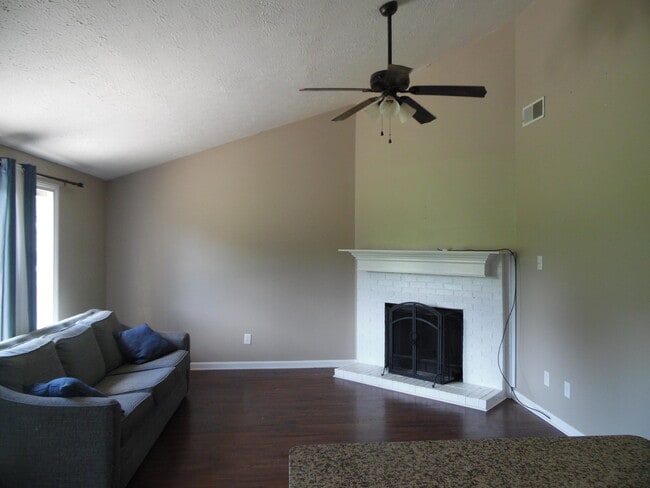 Building Photo - 904 Wyndham Hills Dr