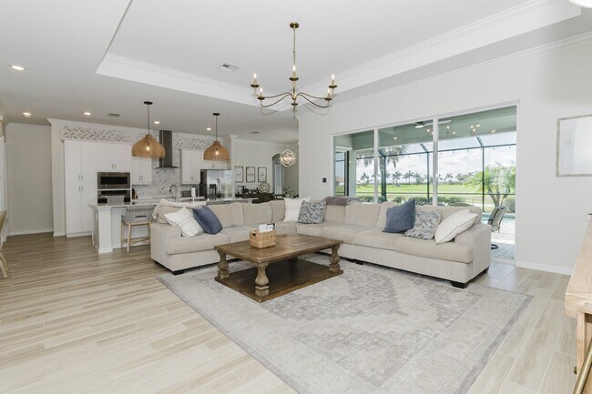 Building Photo - 6023 Diamonte Pl