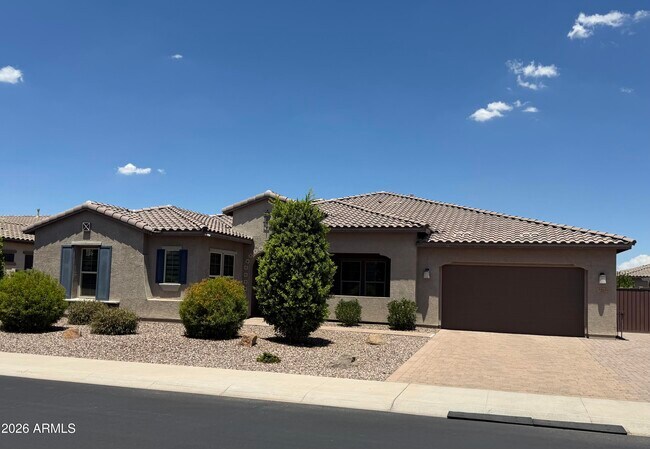 Building Photo - 1966 E Indian Wells Dr