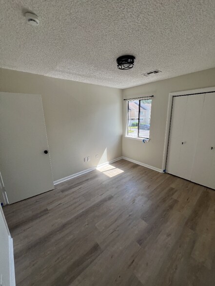 Building Photo - 6905 Cleaton Rd