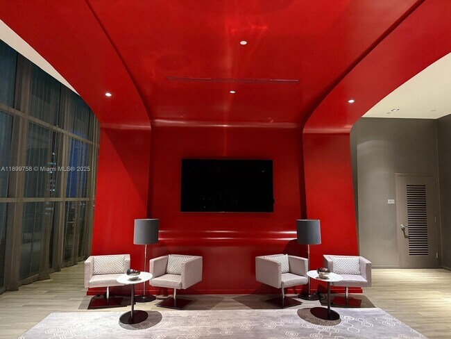 Building Photo - 1100 S Miami Ave