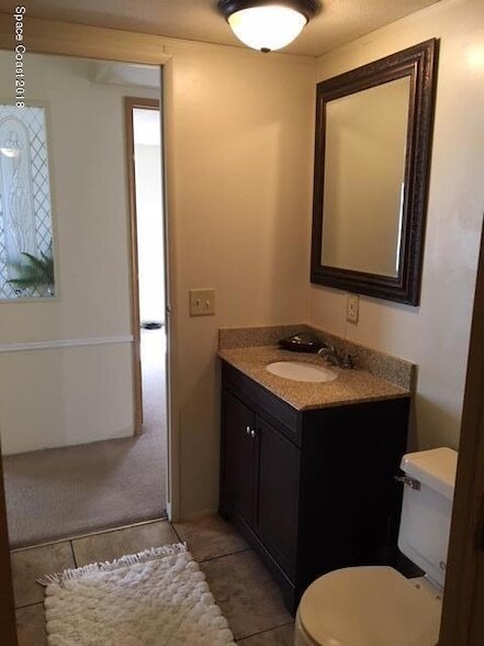 Building Photo - 1617 Ridge Dr