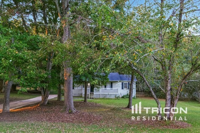 Building Photo - 89 Village Dr