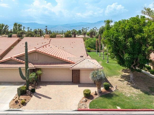 Building Photo - 99 Conejo Cir
