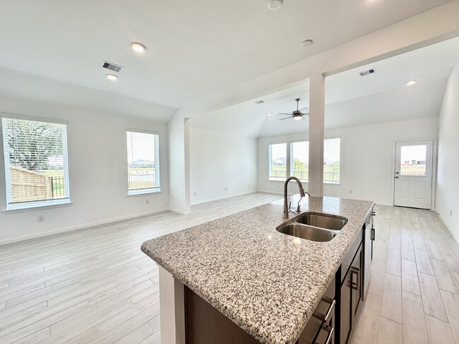 Building Photo - Brand New 3 Bed / 2 Bath Home with Water V...