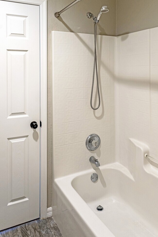 Building Photo - 1117 Peregrine St