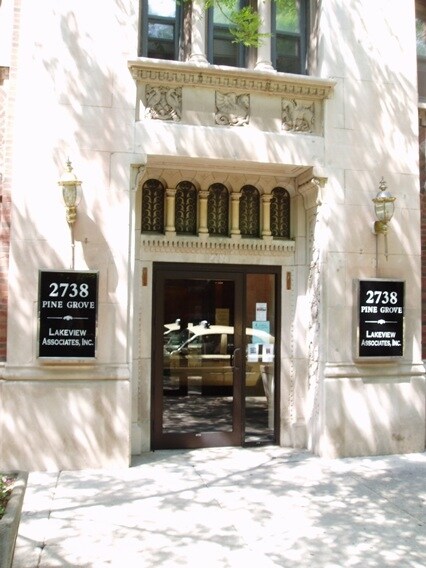 2738 N Pine Grove Ave Chicago Il Apartment Finder