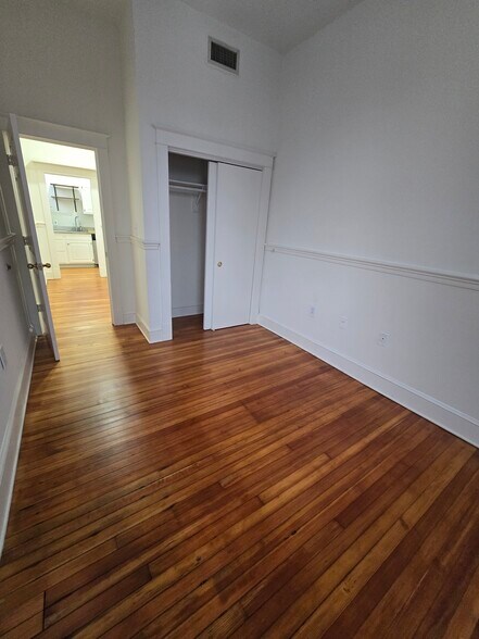 Building Photo - 101 S Saint Asaph St