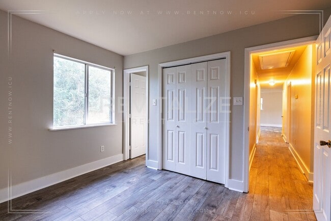 Building Photo - 3 Bedroom/2 Bathroom House in Mobile!!