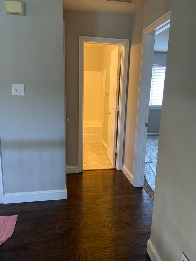 Building Photo - 11753 Ficus Dr