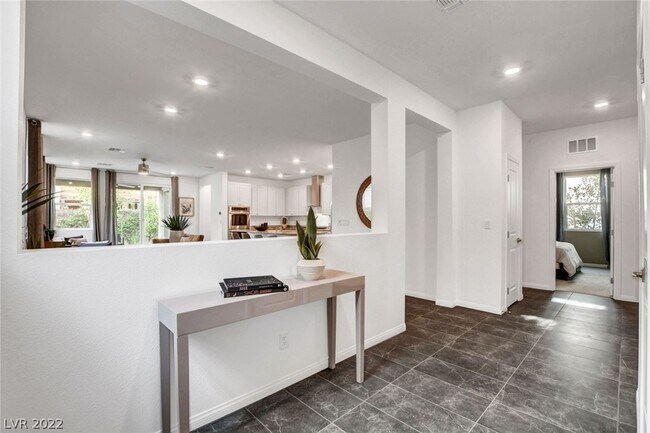 Building Photo - 7586 Lush Oasis Ave.