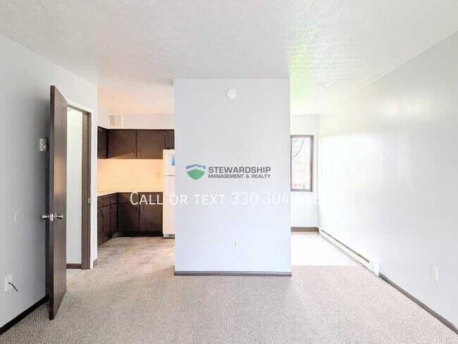 Building Photo - 311 Engadine Ct