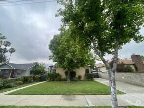 Building Photo - 713 W Colorado Blvd
