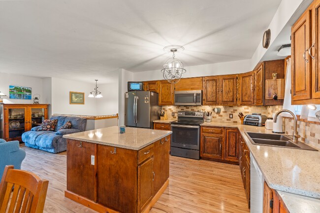 Building Photo - 4998 Rockefeller Rd