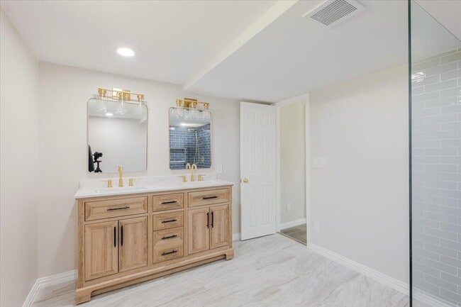 Building Photo - 11741 Abston Ln