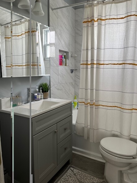 Building Photo - 7 Wheeler St