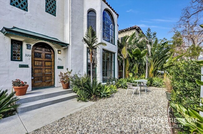 Building Photo - Gorgeous Spanish Style 3Bed 2Bath In Prime...