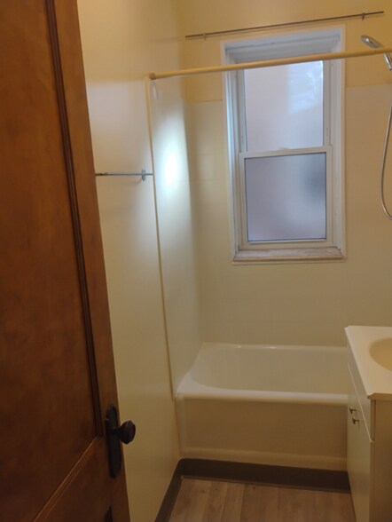 Building Photo - 4528 S Spaulding Ave