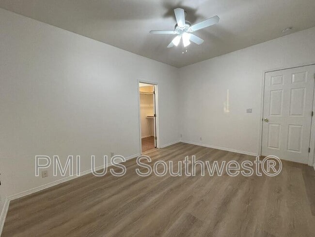 Building Photo - 4433 Via Rialto Ln
