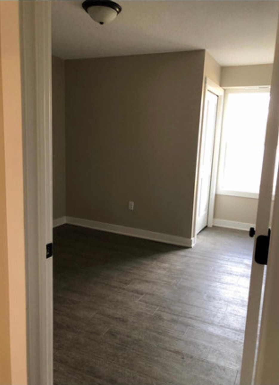 Bedroom - 84 Curtice St E